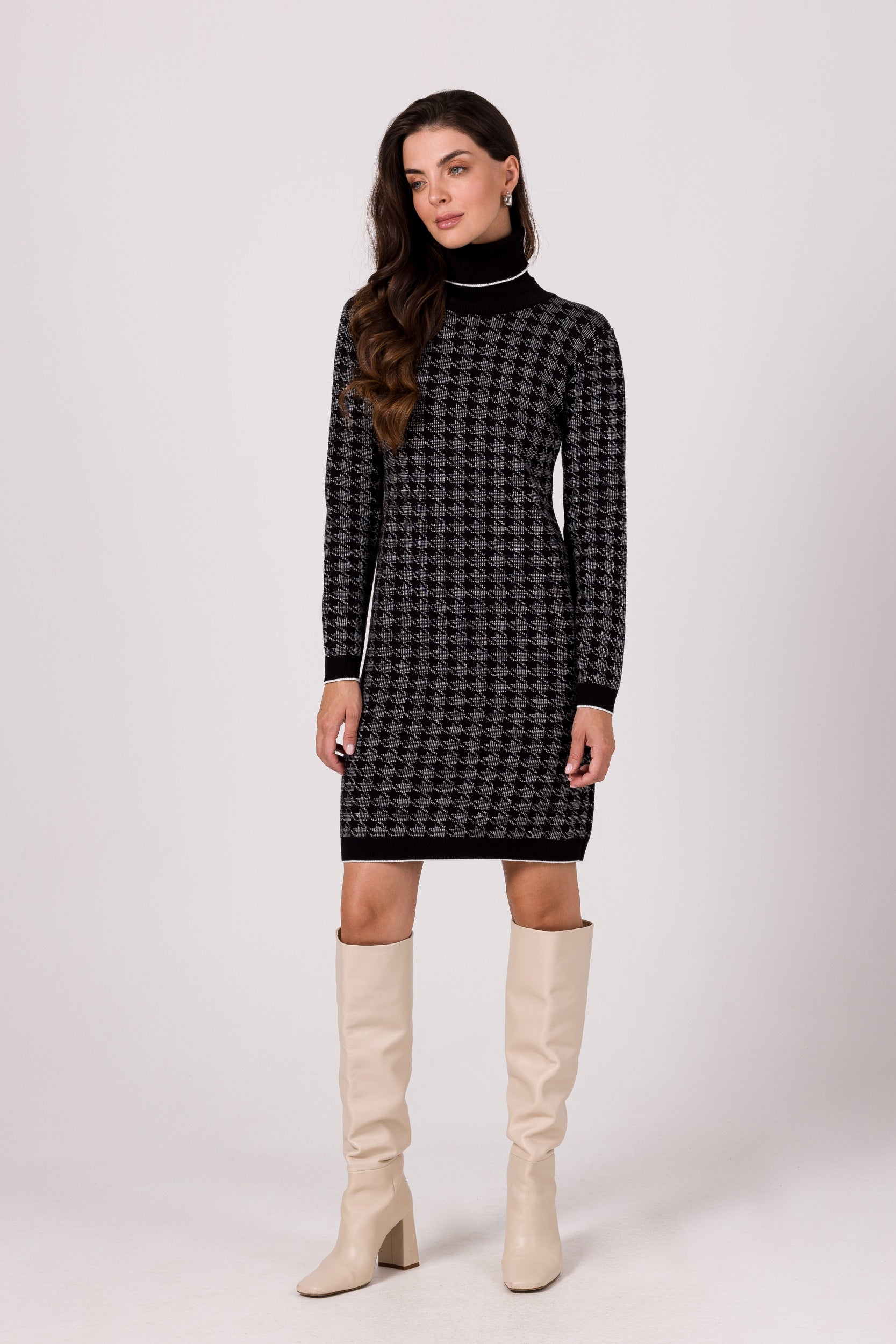 Houndstooth Plaid Knitted Sweater Dress | Strictly In | Embrace the AW season in style with our knitted sweater dress. Perfect for the office, its houndstooth pattern brings sophistication to your winter wardrobe. Pair with boots for a polished look.