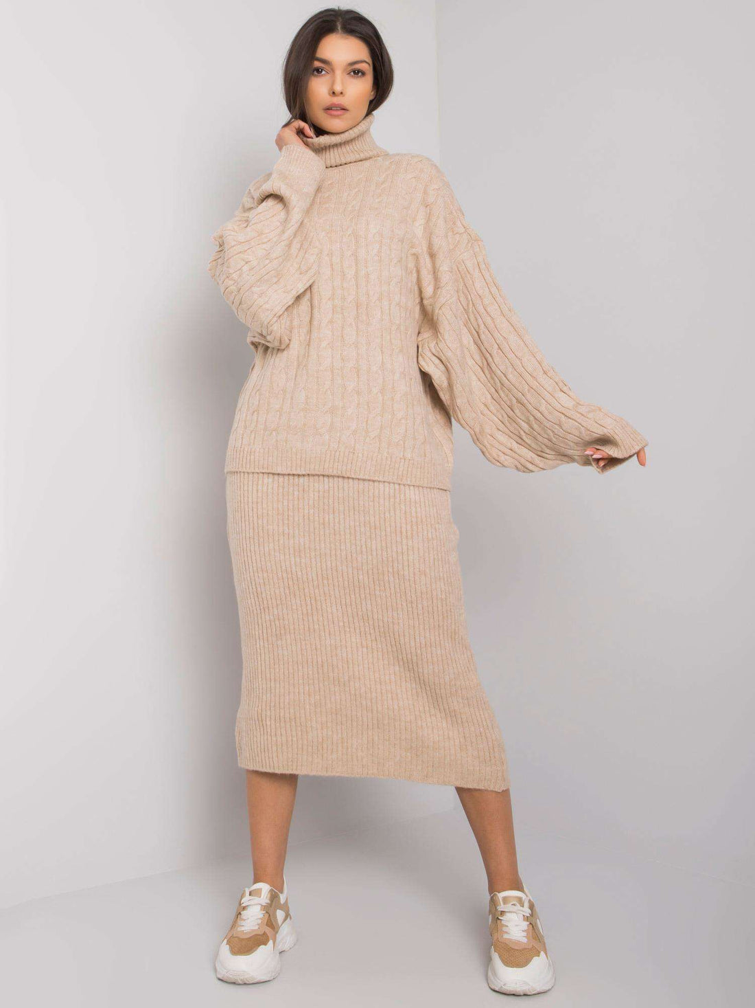 2-piece Matching Set Knitted Dress Beige