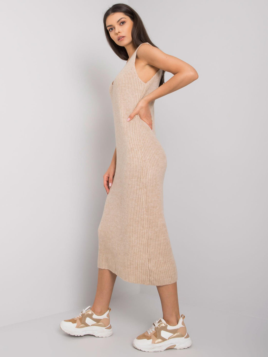 2-piece Matching Set Knitted Dress Beige