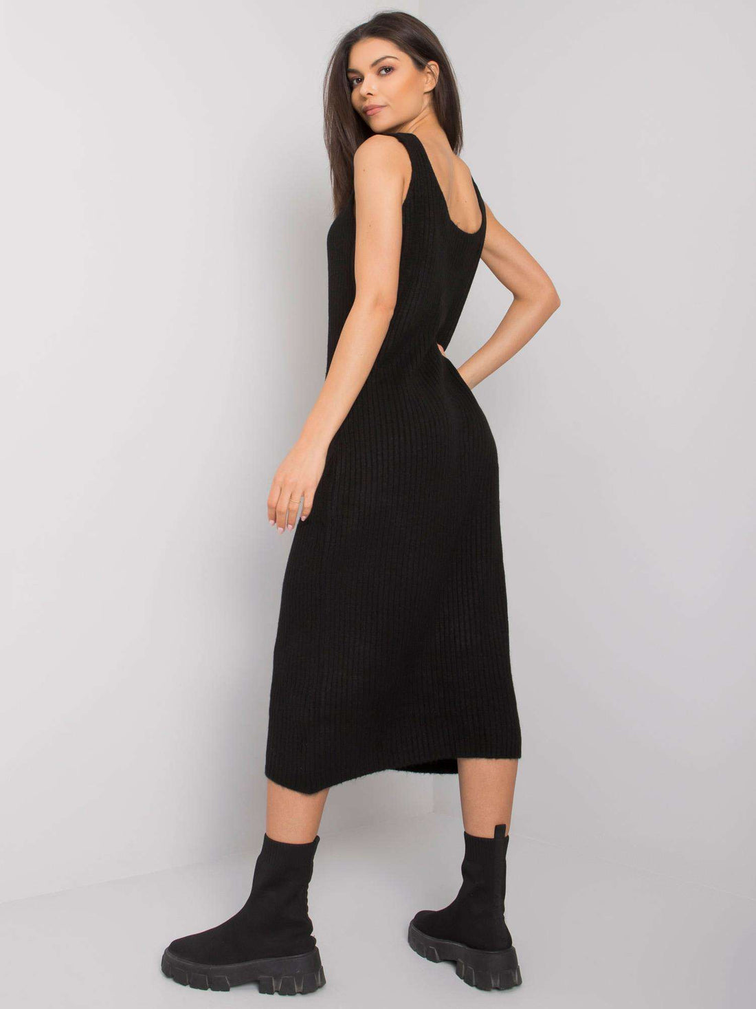 2-piece Matching Set Knitted Dress Black