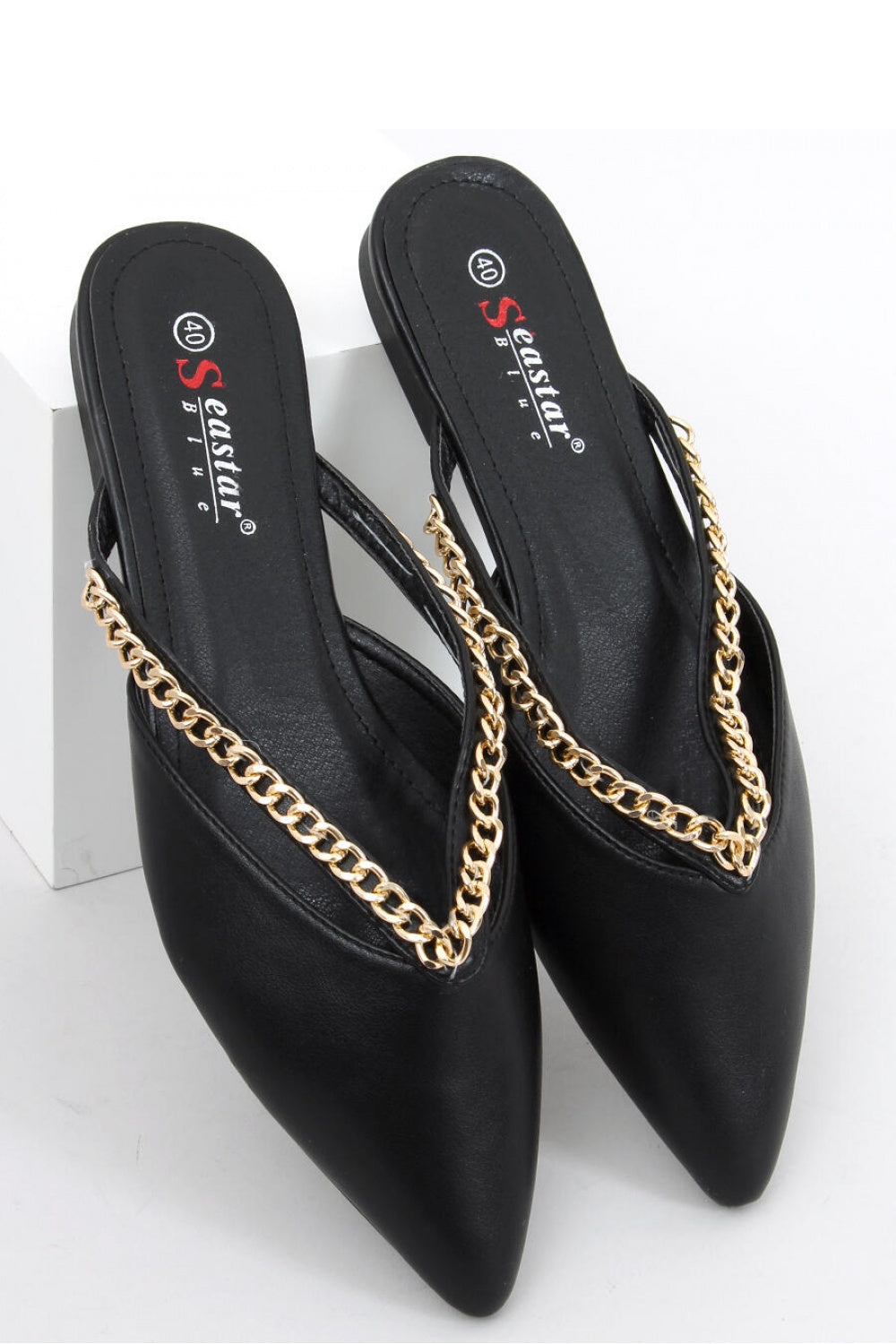 Chain Pointed Toe Flat Mules