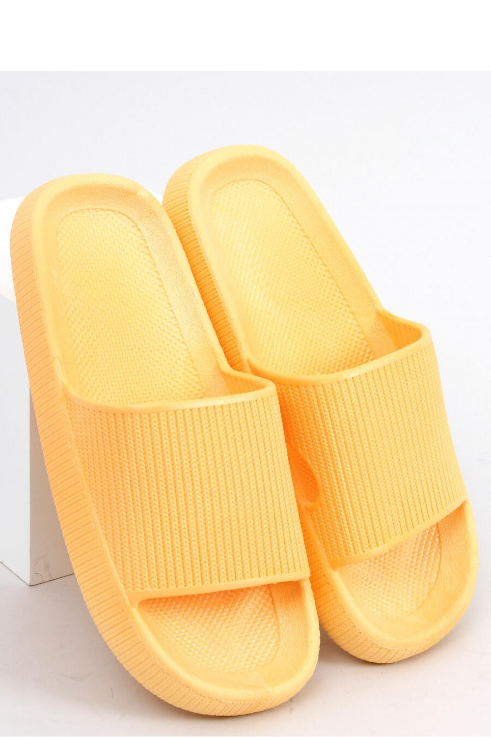 Cushion Flat Sandals
