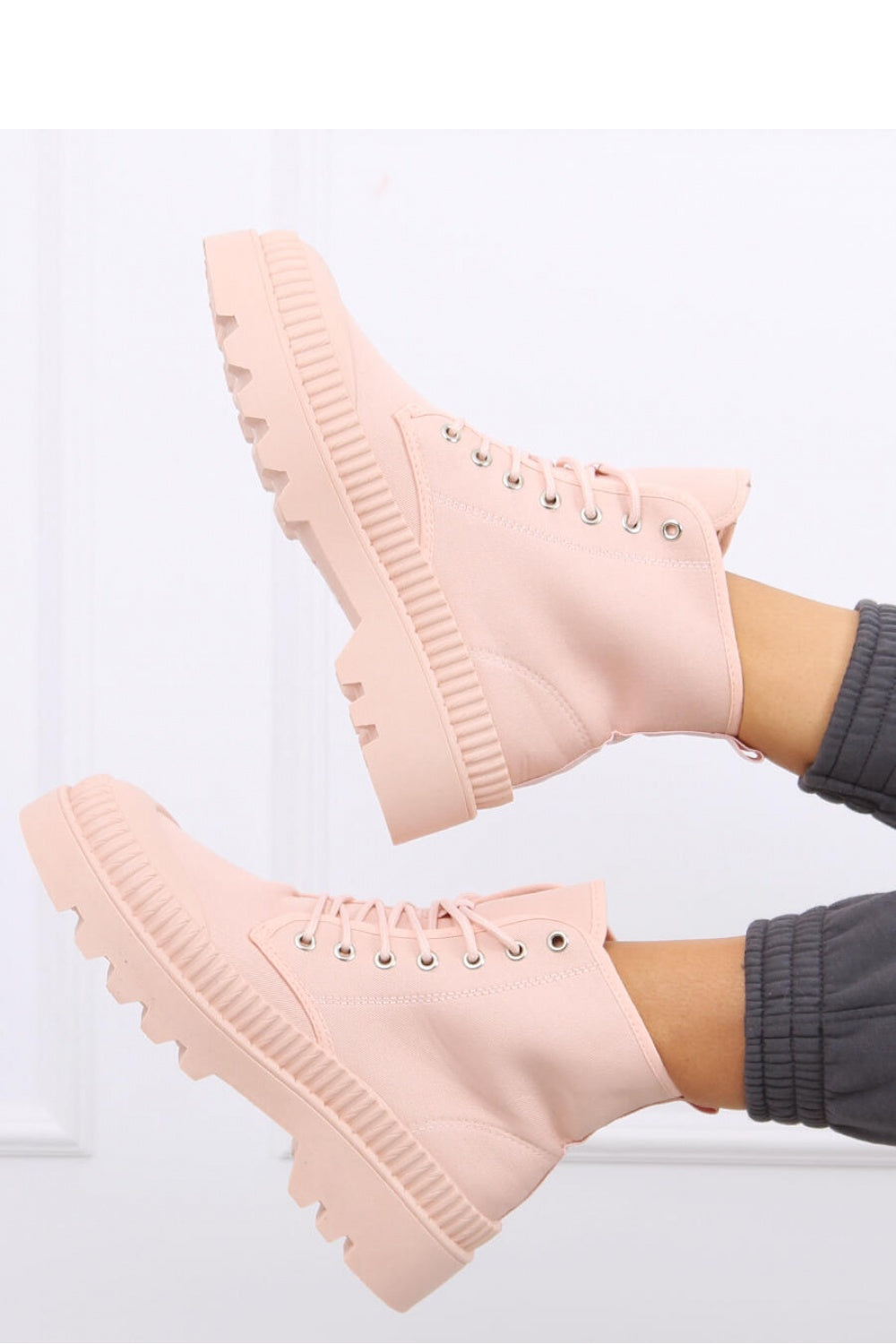 Ankle Trekking Sneakers with Thick Sole